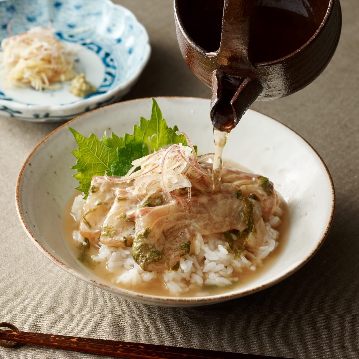 生あつばアオサの胡麻鯛茶漬け